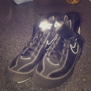 Nike kids’ speedsweep VII wrestling shoes